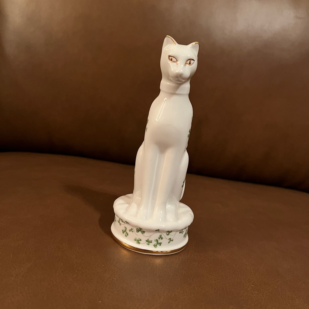 Royal Tara Ireland Cat Figurine w/ Green Shamrocks on White Bone China